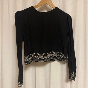 Embroidery blouse
